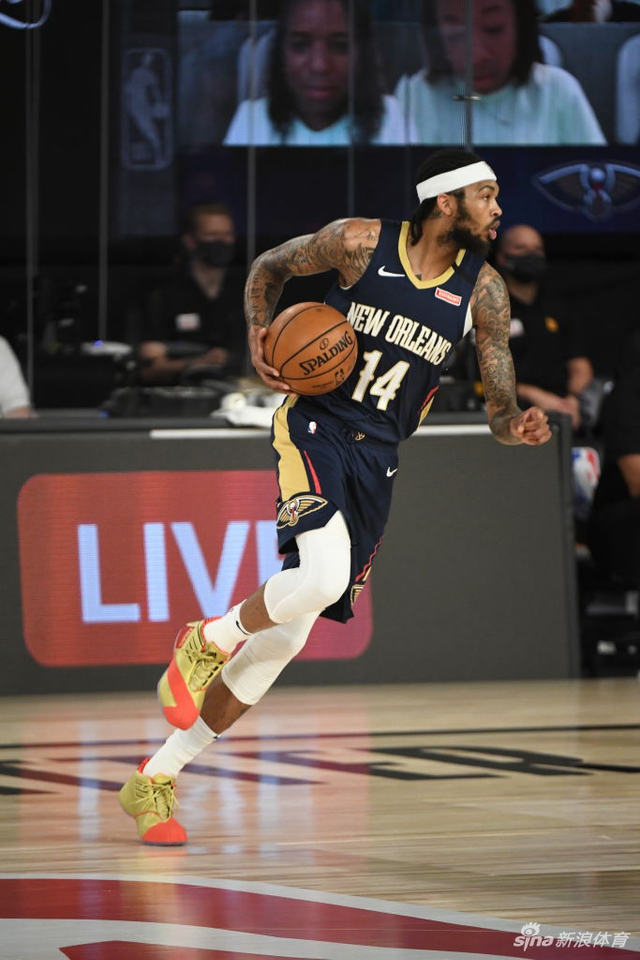 时融入了他 时融入了他