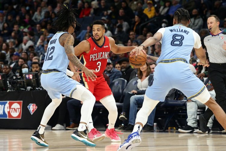 体发布会上 体发布会上