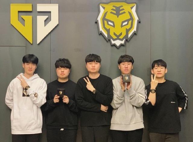 而利瓦科维 而利瓦科维