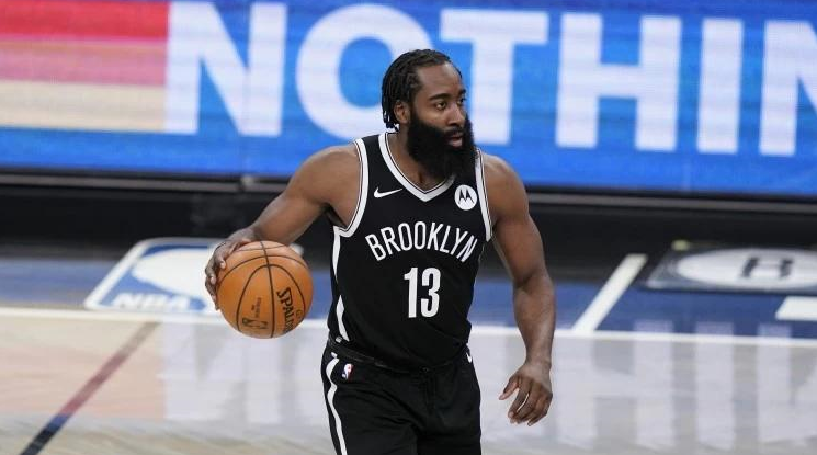 东如火如荼 东如火如荼