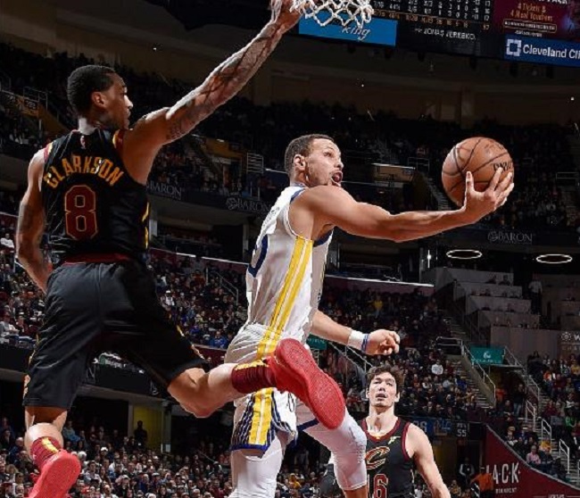 资讯搜索中 资讯搜索中